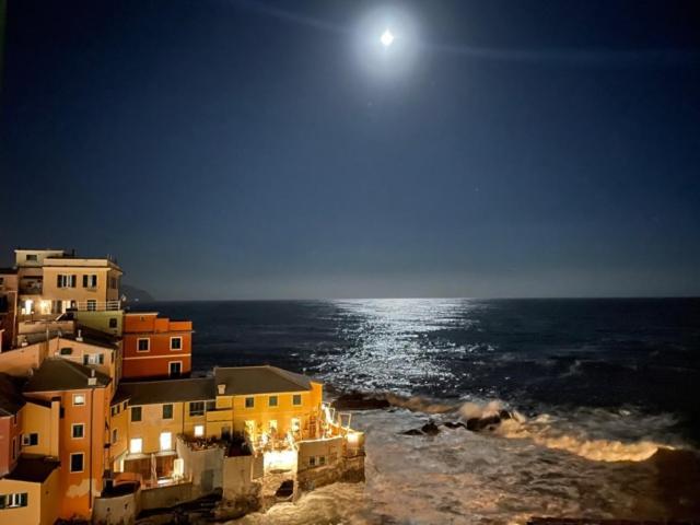 דירות ג'נובה Moonlight In Boccadasse מראה חיצוני תמונה